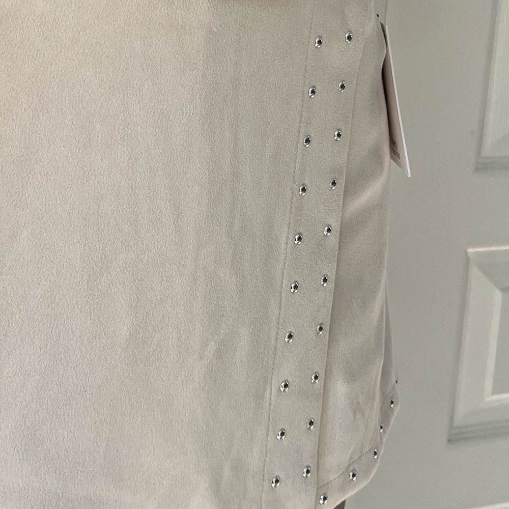 Starbelle Cream Studded Skort Size Large